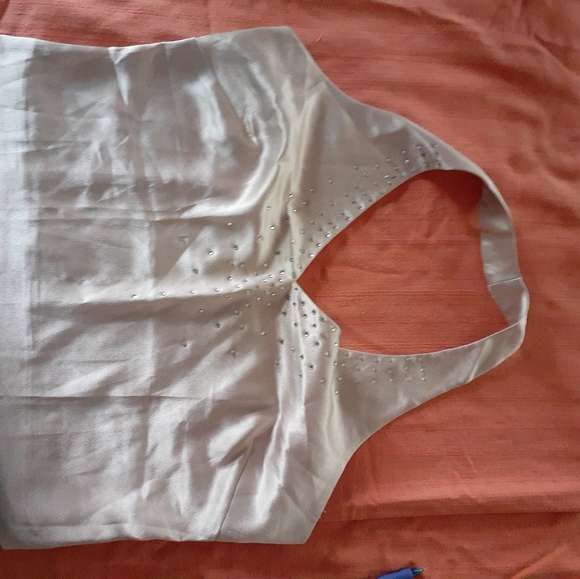 Top - Picture 2 of 6